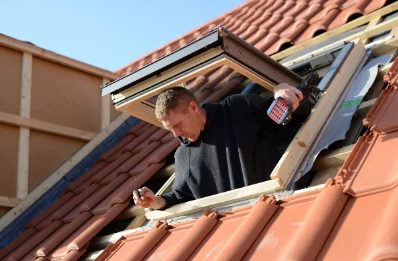 Pose de fenêtres de toit Velux à Estibeaux